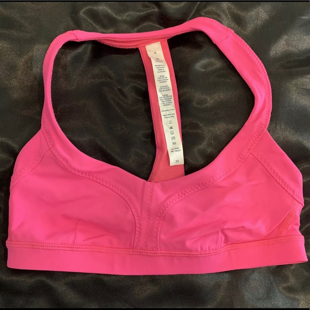 Lululemon Barbie Pink Sportsbra Sz. 4